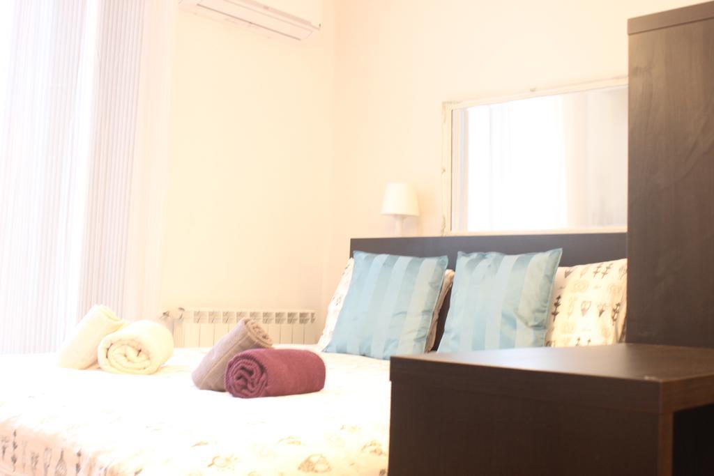 Concepcion Jeronima Apartment Madrid Exterior photo